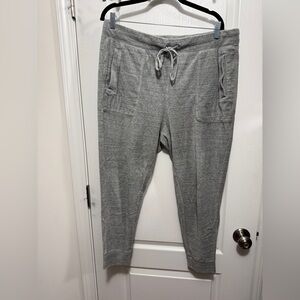 Lou & Grey Velour Joggers Women’s L‎ Gray Cropped High Rise Drawstring Neutral